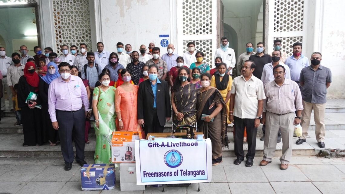 Freemasons of Telangana distribute tools to 30 street vendors, petty, small traders and women doing business from home to re-start their livelihood which they lost due to Pandemic