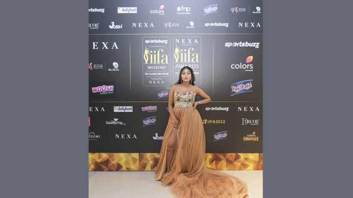 IIFA Awards 2022, Neha Shastri walked the green carpet